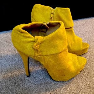 Mustard yellow heels